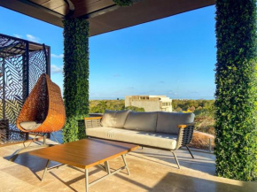 Modern Studio Downtown with Rooftop, Pool, Gym and Parking